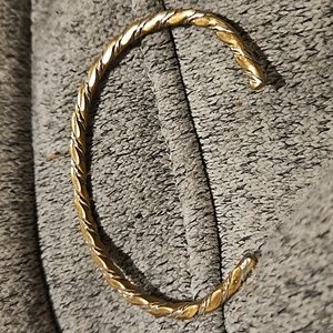 Gold bracelet